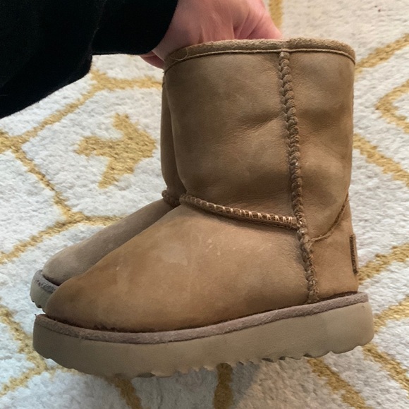 EUC UGG boots - Picture 1 of 6